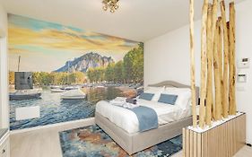 2 Passi Dal Lago, Como Lake